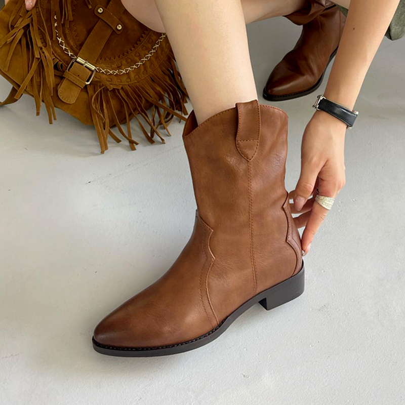 2025复古尖头擦色小个子西部牛仔靴女套筒V口薄款粗跟短靴棕色