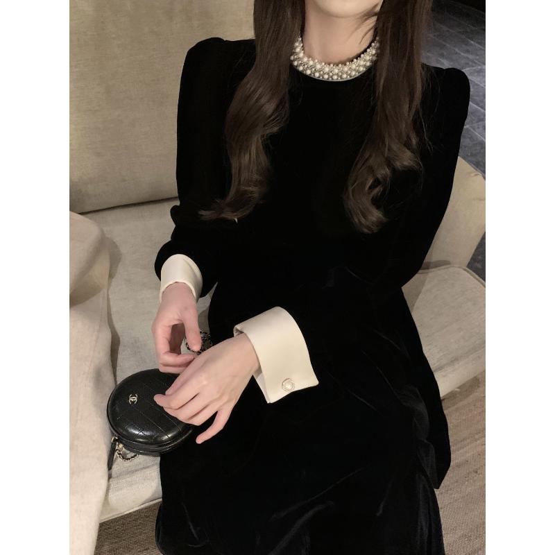 收腰法式温柔甜美风气质修身显瘦丝绒连衣裙女秋冬款感内搭长裙子