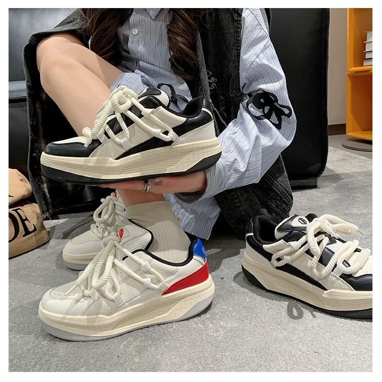 厚底小白鞋秋季新款黑白熊猫滑板情侣国潮面包鞋休闲运动鞋子8881