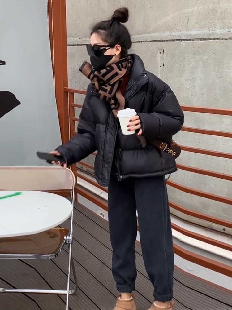 雪中飞黑色羽绒棉服女短款2023年冬季新款韩版宽松小个子棉袄面包