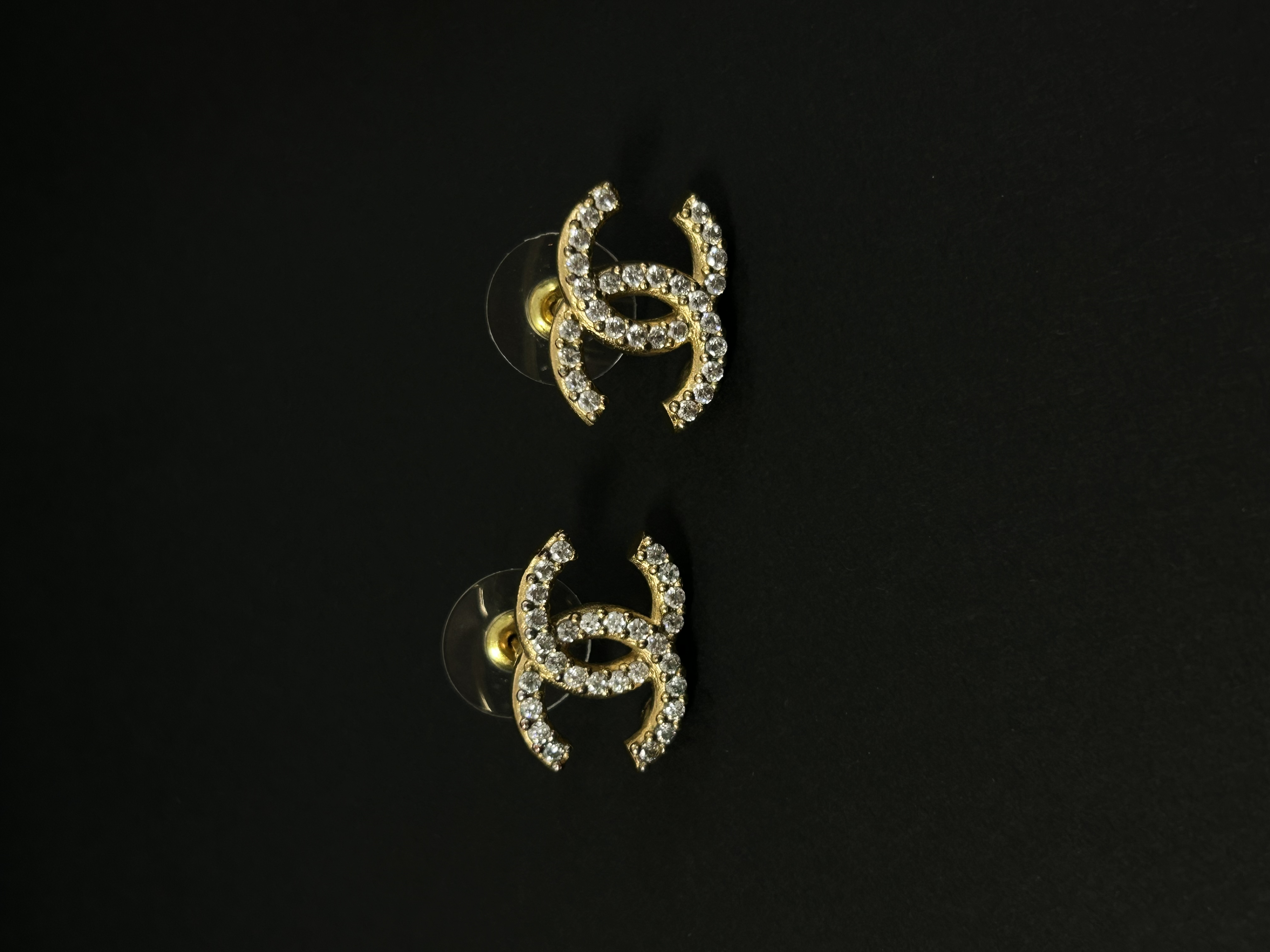 99新 Chanel/香奈儿 金色满钻双c耳钉/xm21717