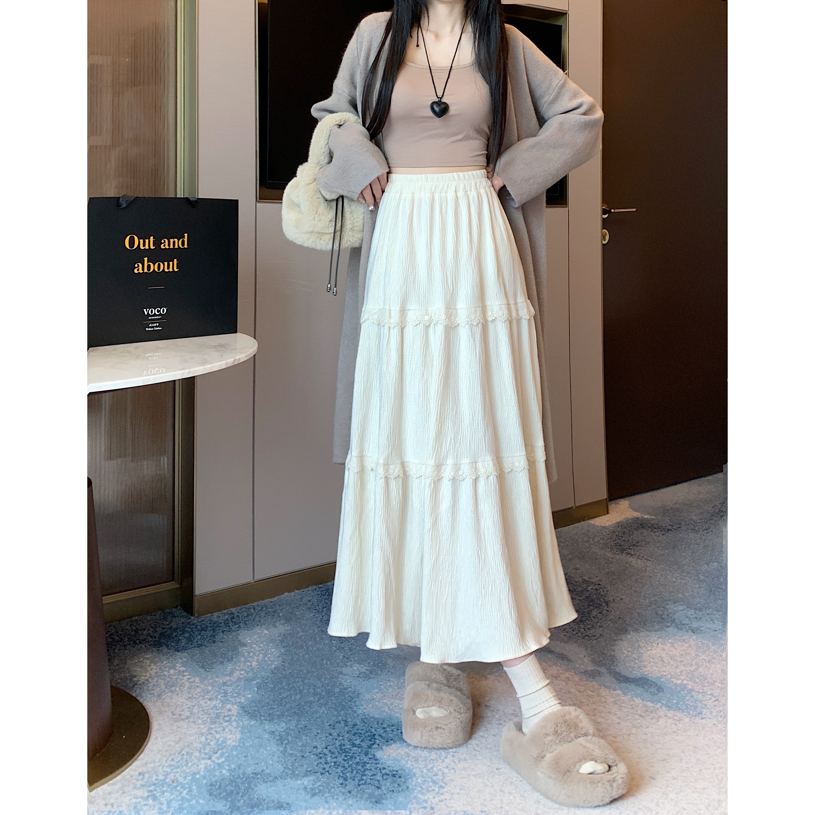 加厚灯芯绒蛋糕半身裙女春季高腰气质拼接蕾丝洋气a字丝绒中长裙