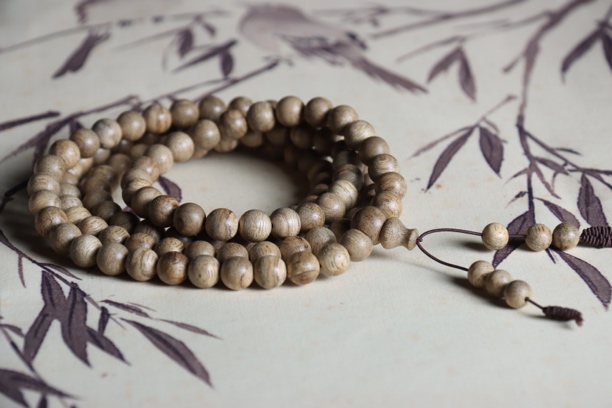 达拉干沉香男女款多圈手串108/0.7