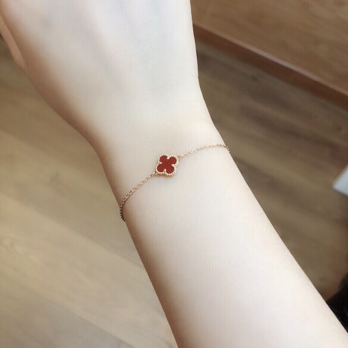 S925银玛瑙小草红单花手链HTZ0277