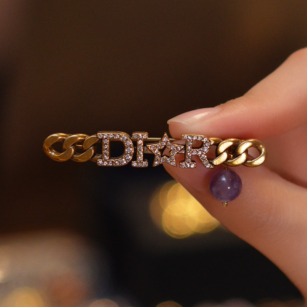 水晶链条字母胸针HTDG0024