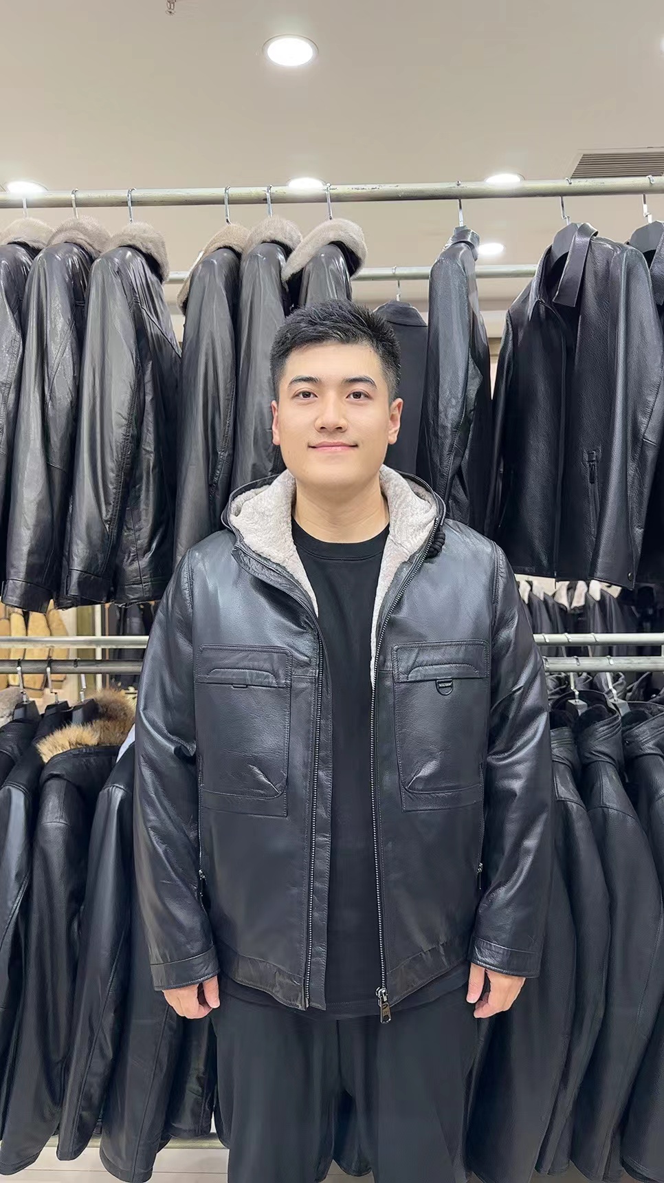 山羊皮头层皮男士冬款防寒连帽工装夹克皮毛一体羊毛内胆皮衣