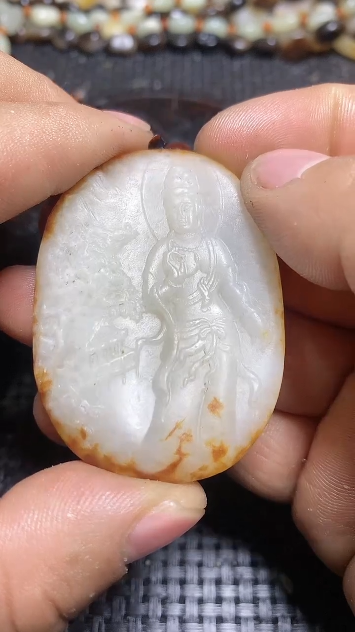 【闪购商品】和田玉108未镶嵌原石毛料有瑕疵