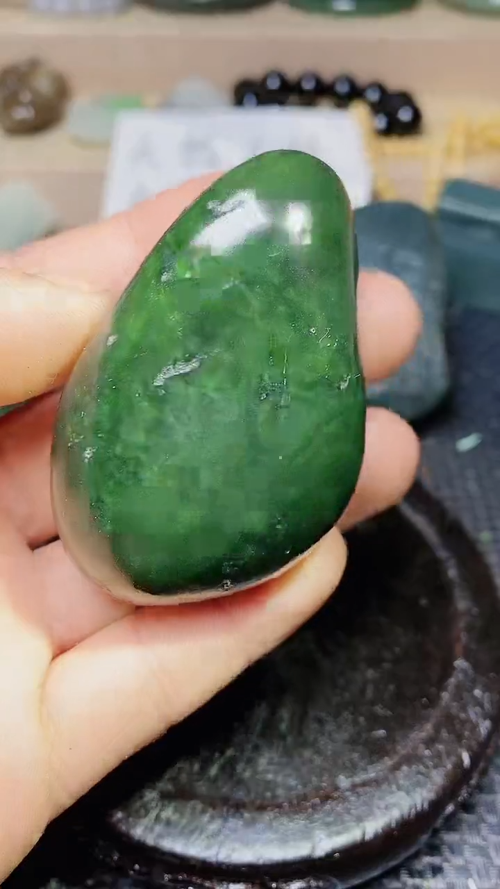 【闪购商品】和田玉颈饰未镶嵌120原石毛料有瑕疵