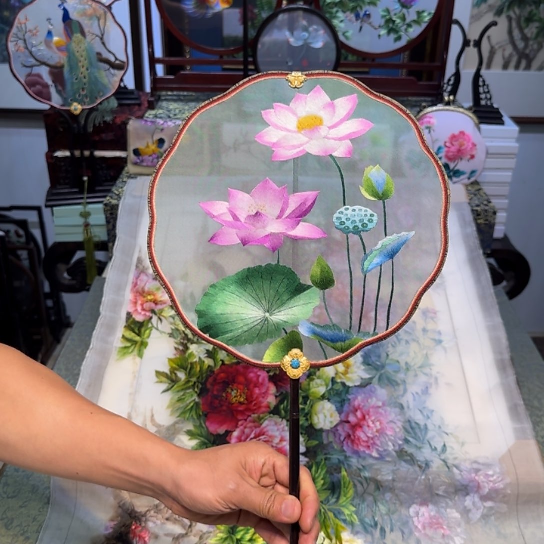 刺绣刺绣工艺精湛