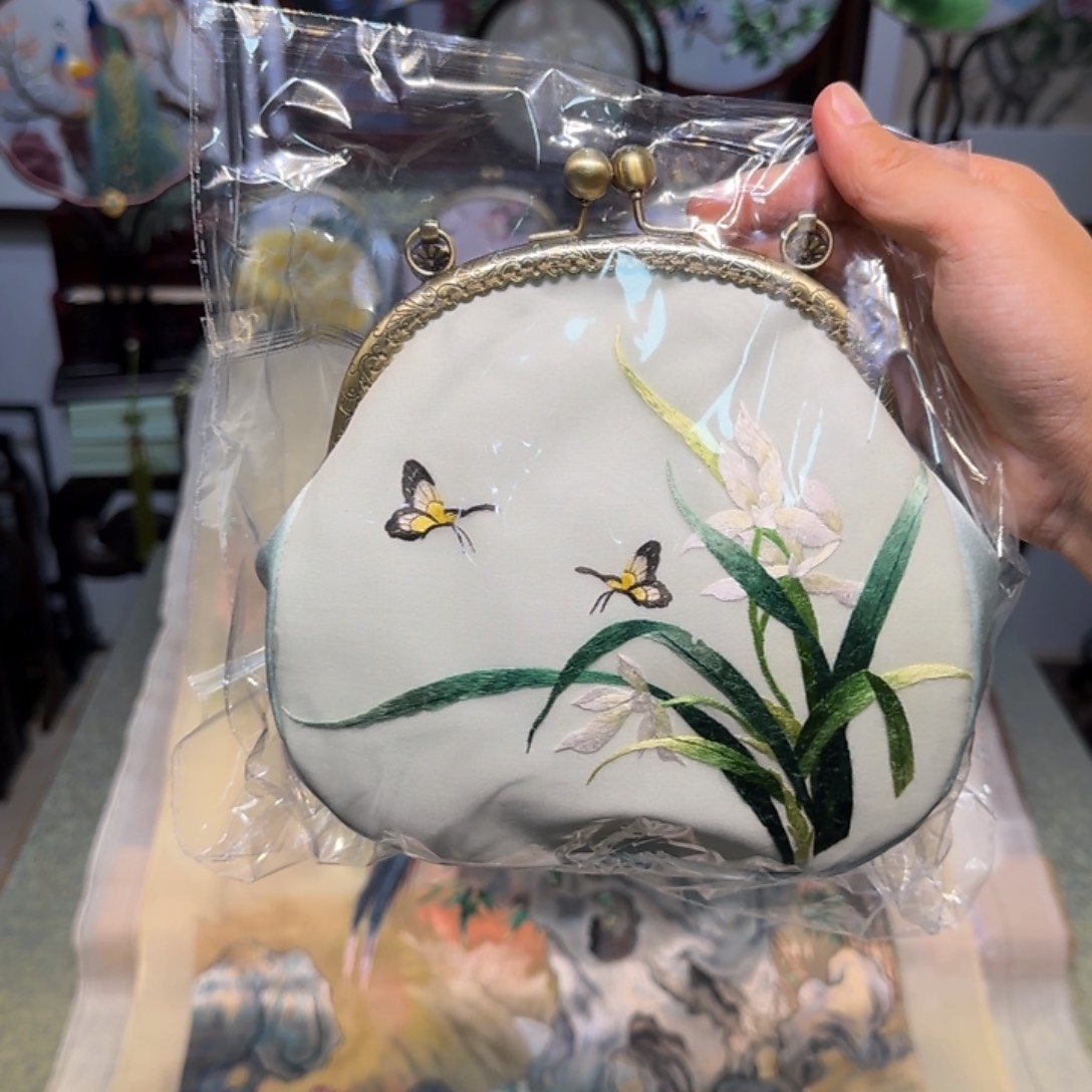 刺绣刺绣工艺精湛