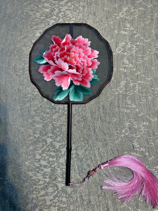 手工刺绣双面绣宋锦包边团扇