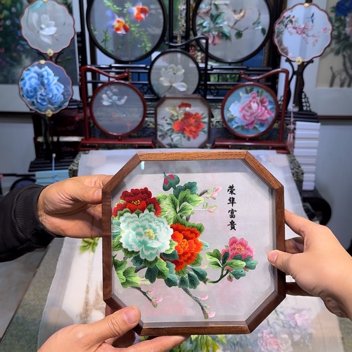 刺绣刺绣工艺精湛