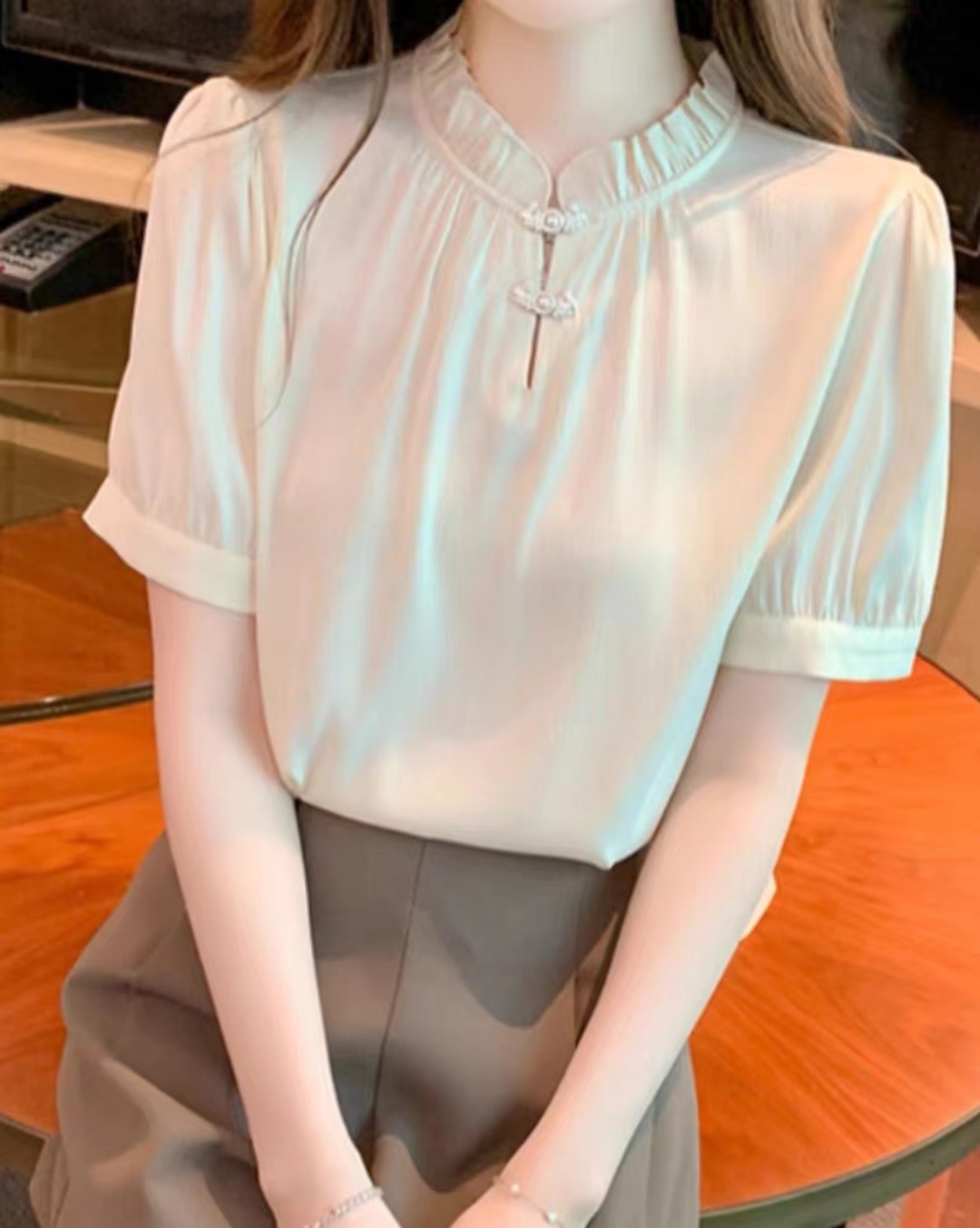 一八九设计感洋气短袖衬衫女上衣