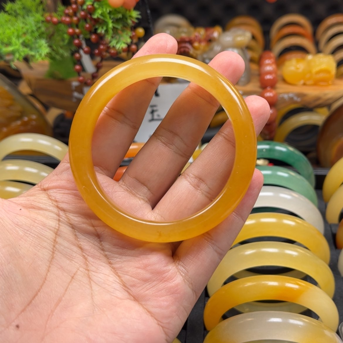 【闪购商品】石英质玉（黄龙玉）手镯未镶嵌玉*珑