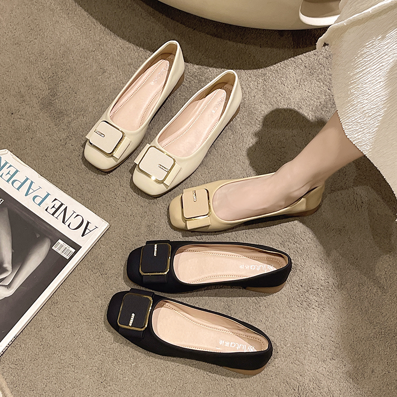 慕她秀原创爆款粗跟低跟上班工作老师久站黑色软底单鞋女小皮鞋