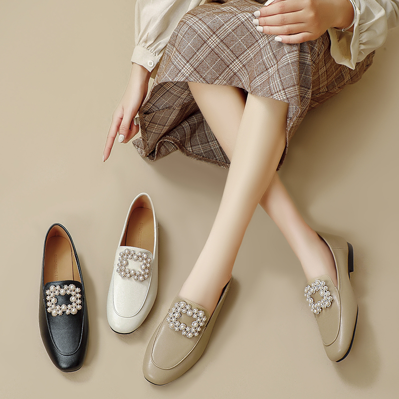 平底单鞋夏女2023新款真皮浅口珍珠方扣网红乐福鞋温柔复古豆豆鞋