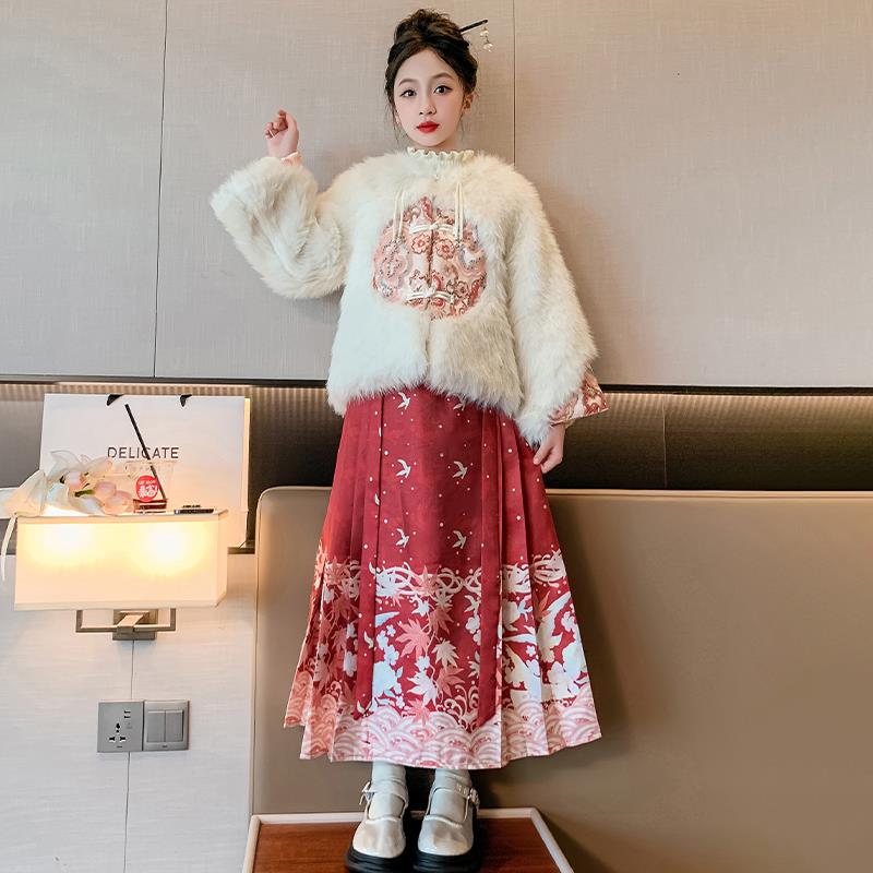 女童马面裙秋冬装2024新款洋派儿童仿皮草国风拜年服过年衣服