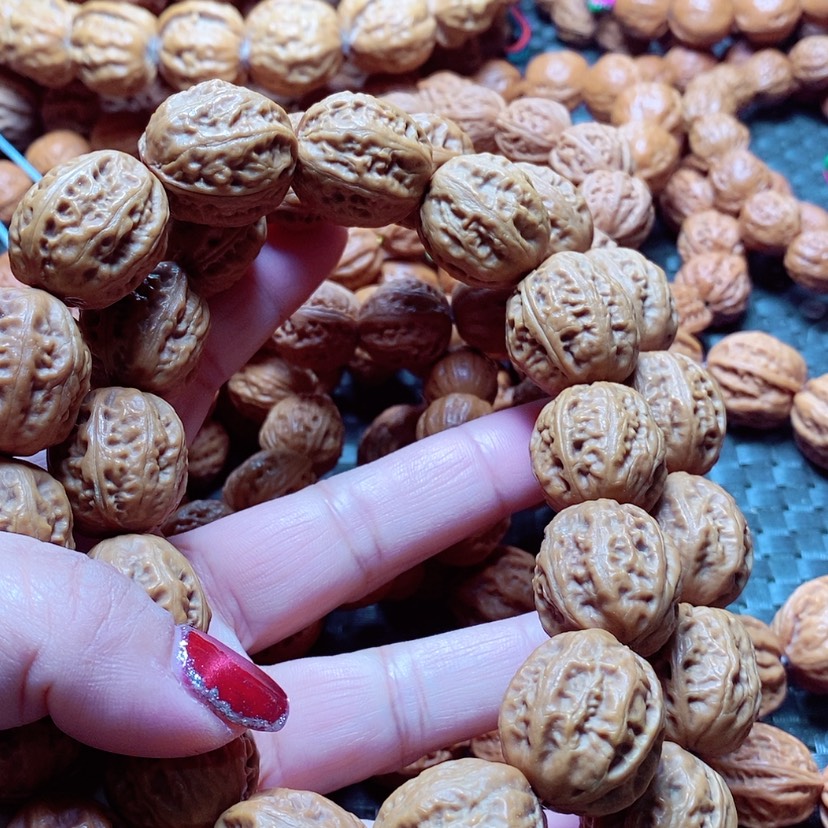 【闪购商品】文玩核桃吊坠刘*彪