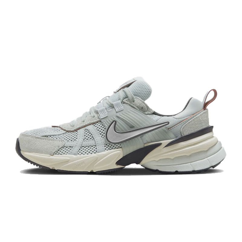 NIKE/耐克Nike耐克女子V2K RUN运动高能感跑步鞋FN6703-003