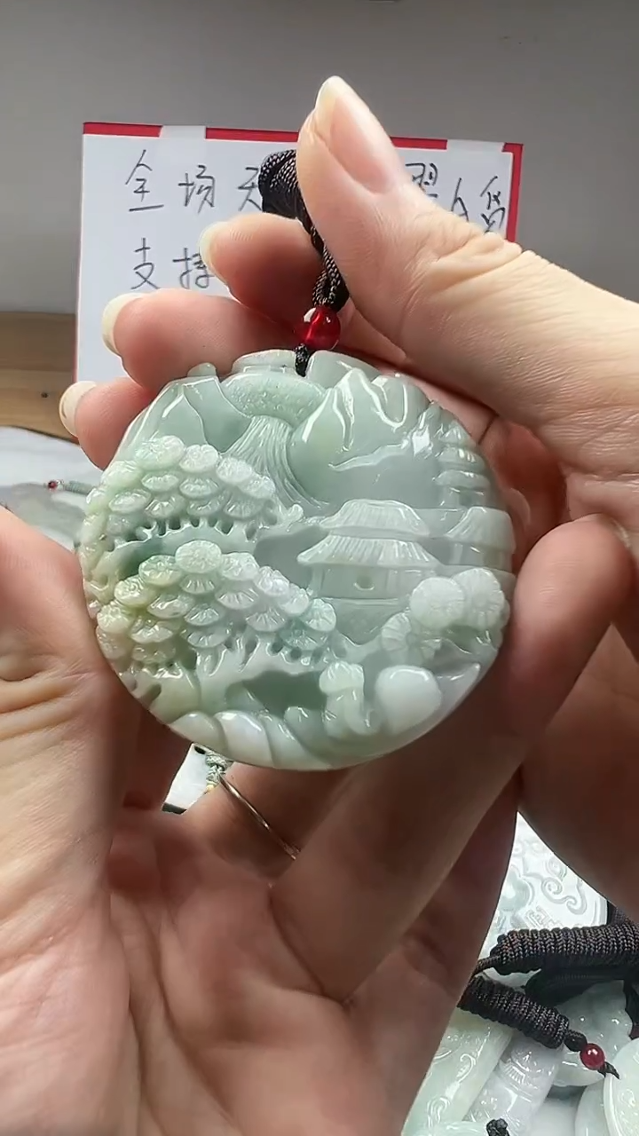【闪购商品】翡翠颈饰未镶嵌翡翠