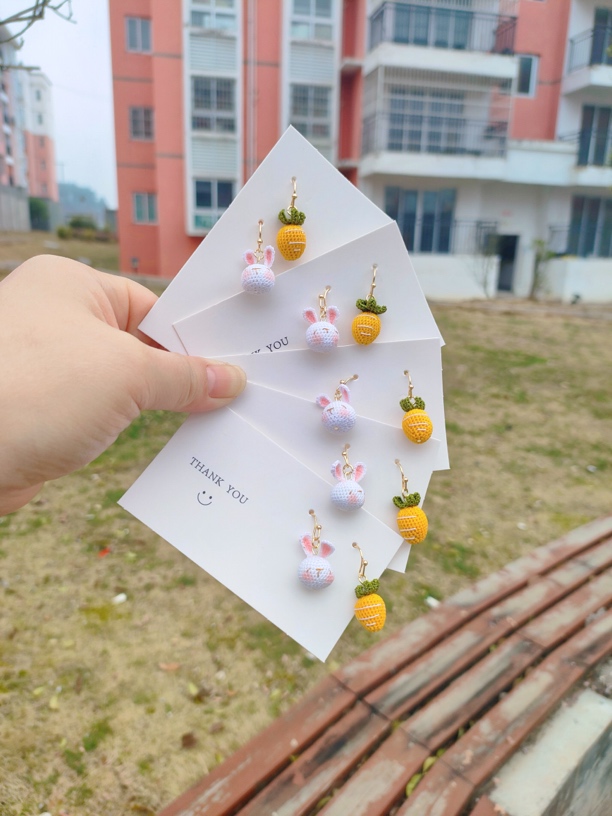 2025年新款微钩饰品发簪发夹抓夹花枝   手工NO退NO换（100-500）