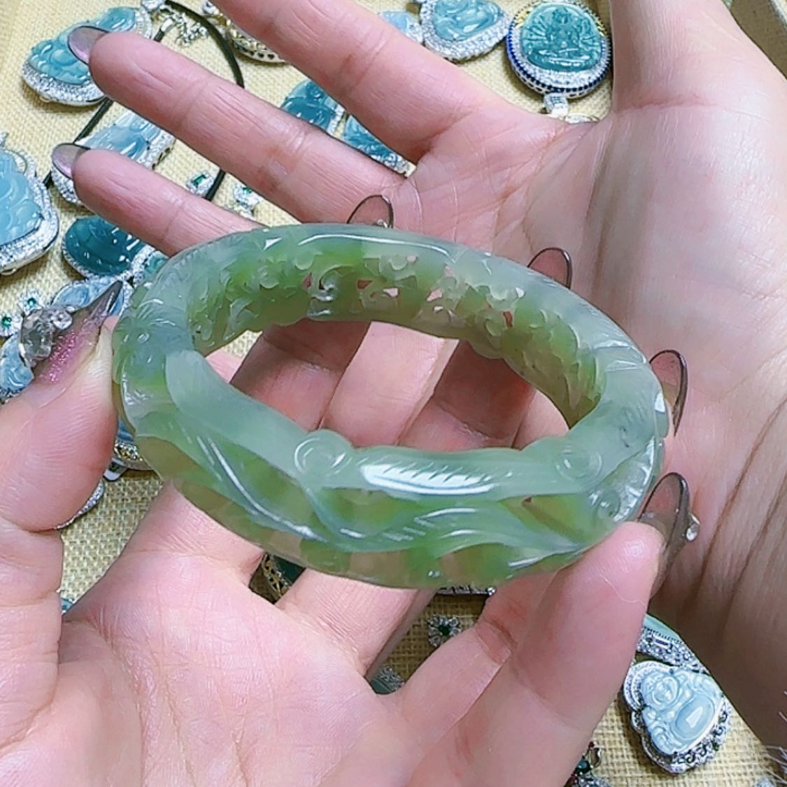 【闪购商品】和田玉手镯未镶嵌