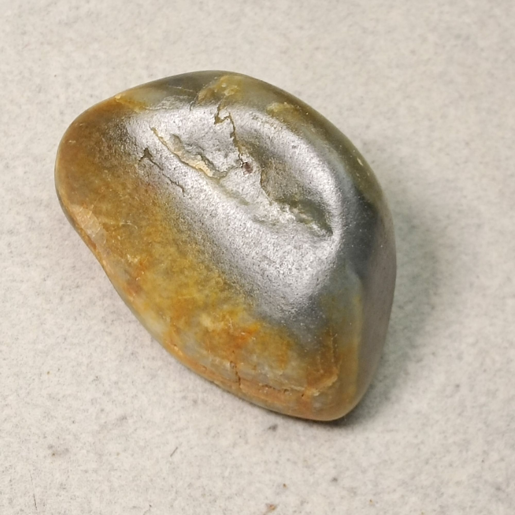 新疆和田籽料奇石(97克）