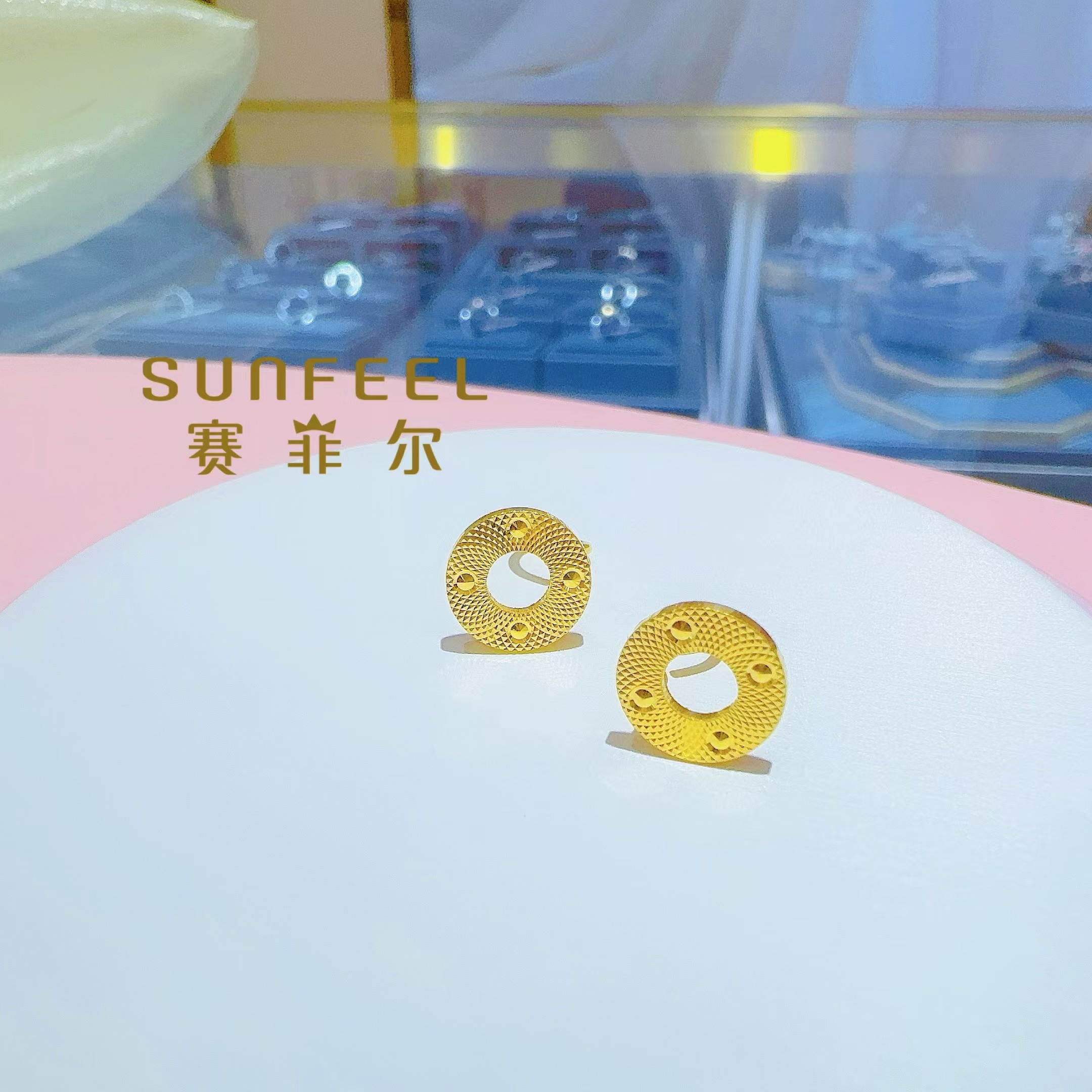 SUNFEEL/赛菲尔万足®足金圆环中空耳饰黄金耳钉春季送礼331852