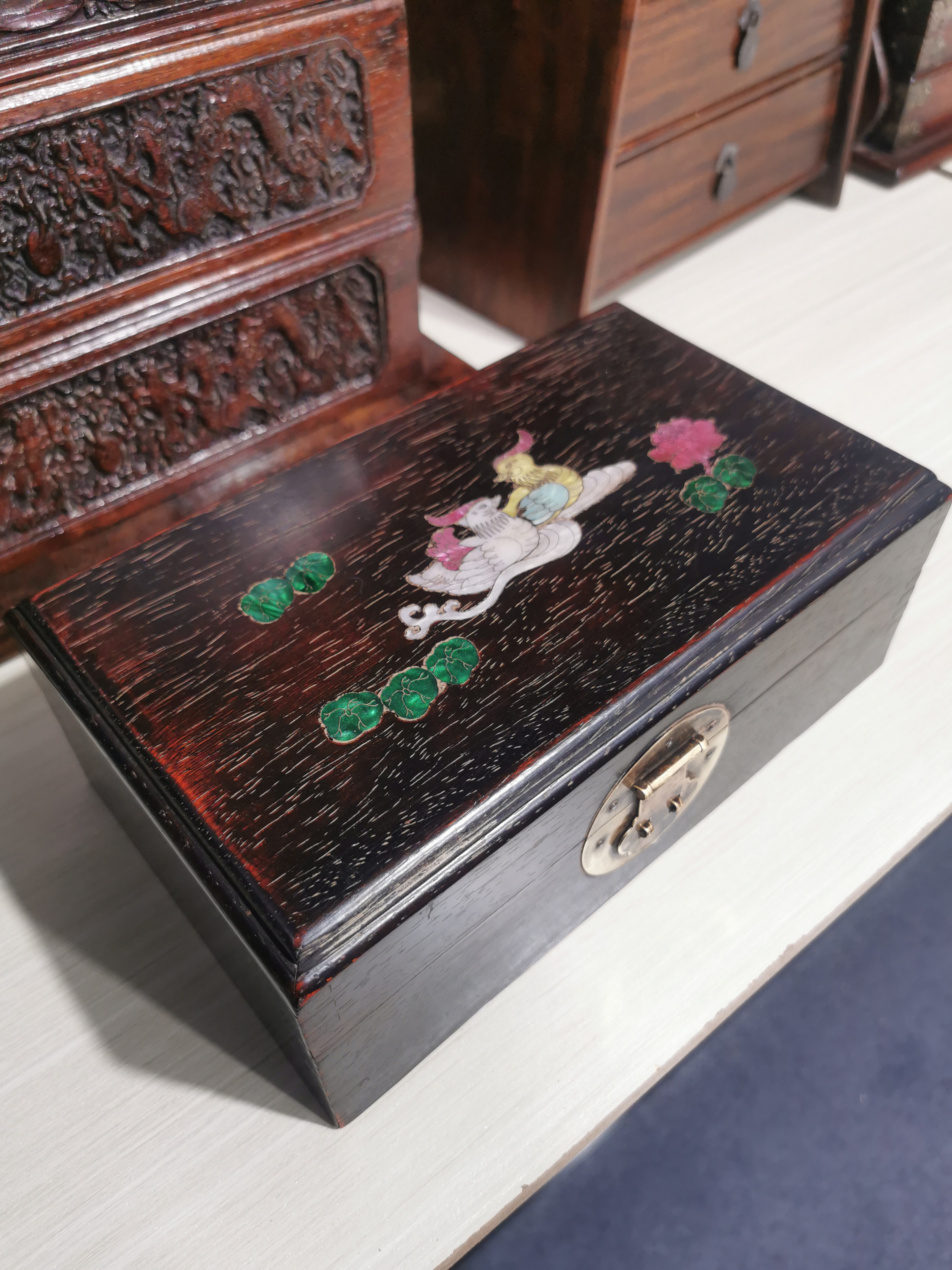 紫檀木镶嵌鸳鸯戏水长方形盒子储物首饰盒