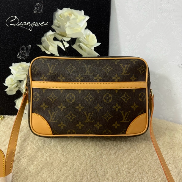 95新 LouisVuitton/路易威登 路易威登LV相机单肩男女款通勤8816