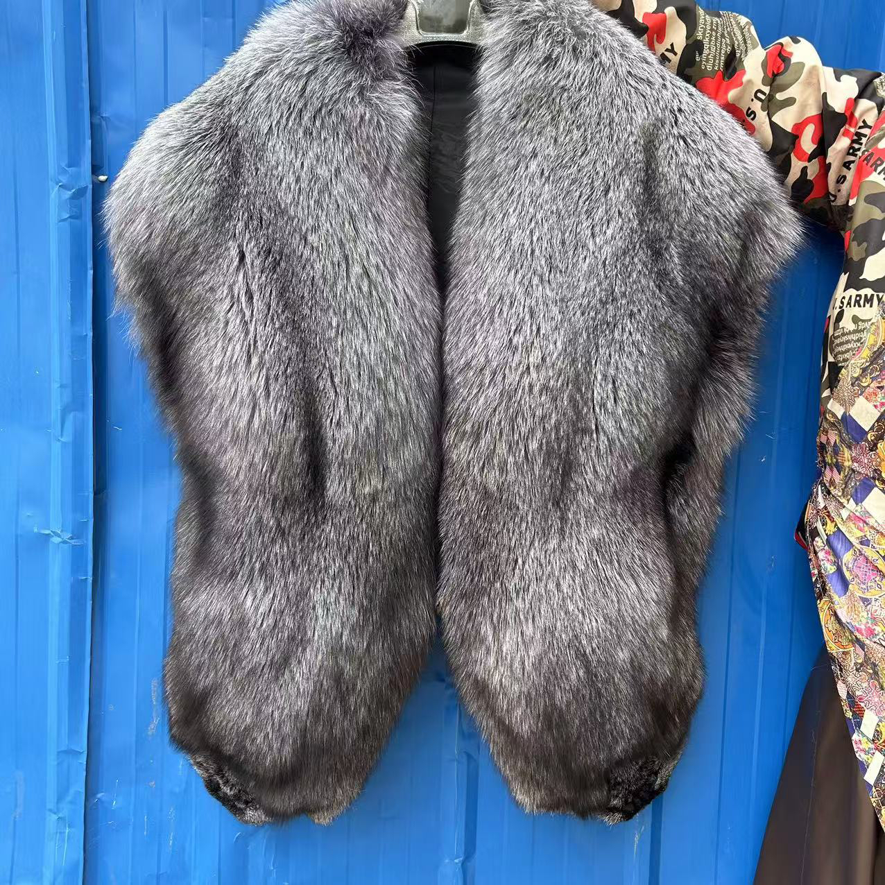 新款精品银蓝狐双拼大款披肩围巾时尚百搭皮草外套