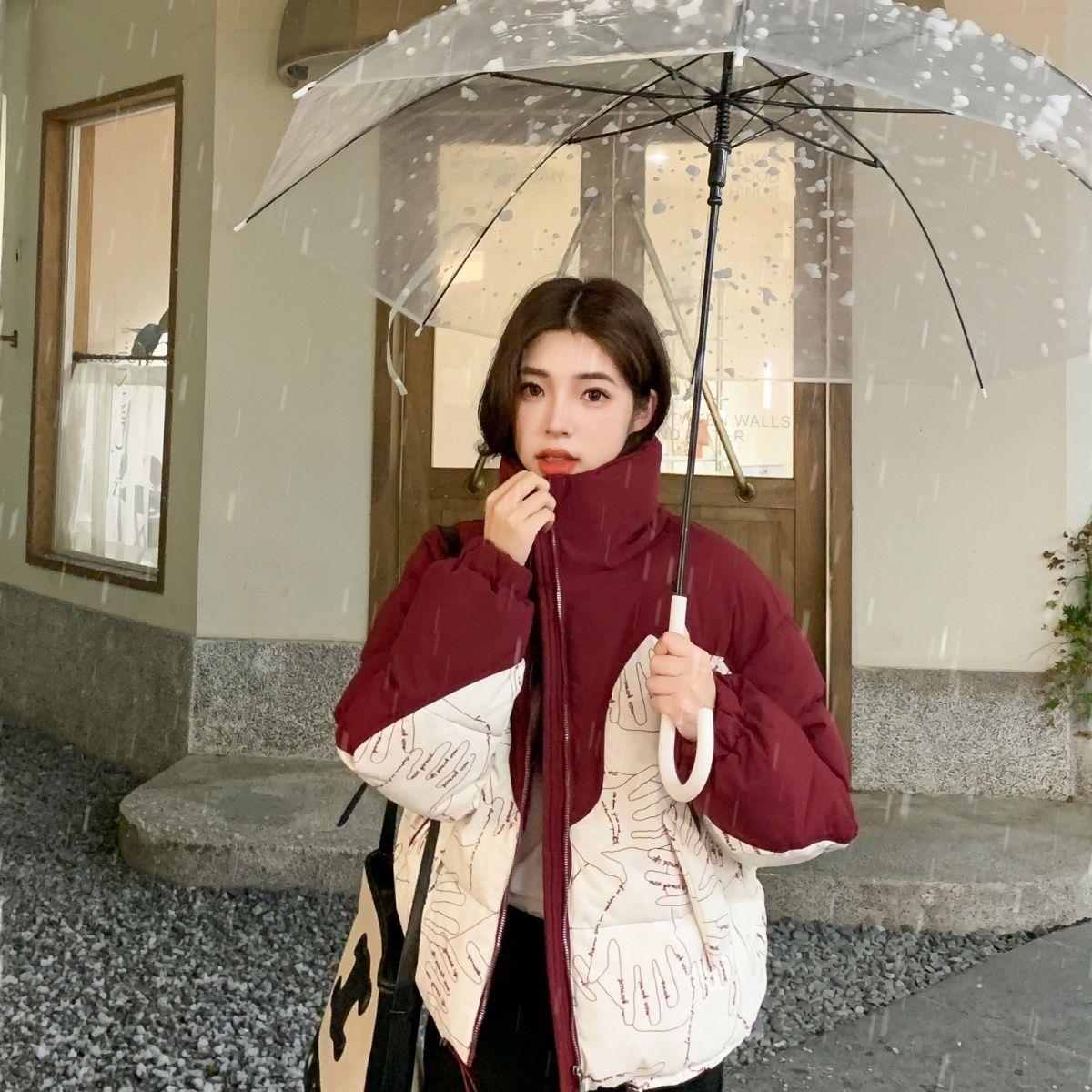 波司登2023年韩版潮流印花拼接时尚立领冬季加厚短款学生棉服女