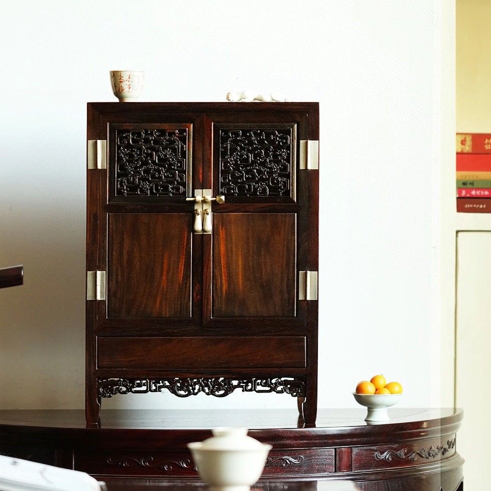 奢侈品大红酸枝螭龙柜高端典藏交趾黄檀全独板柜纹理非一物一拍