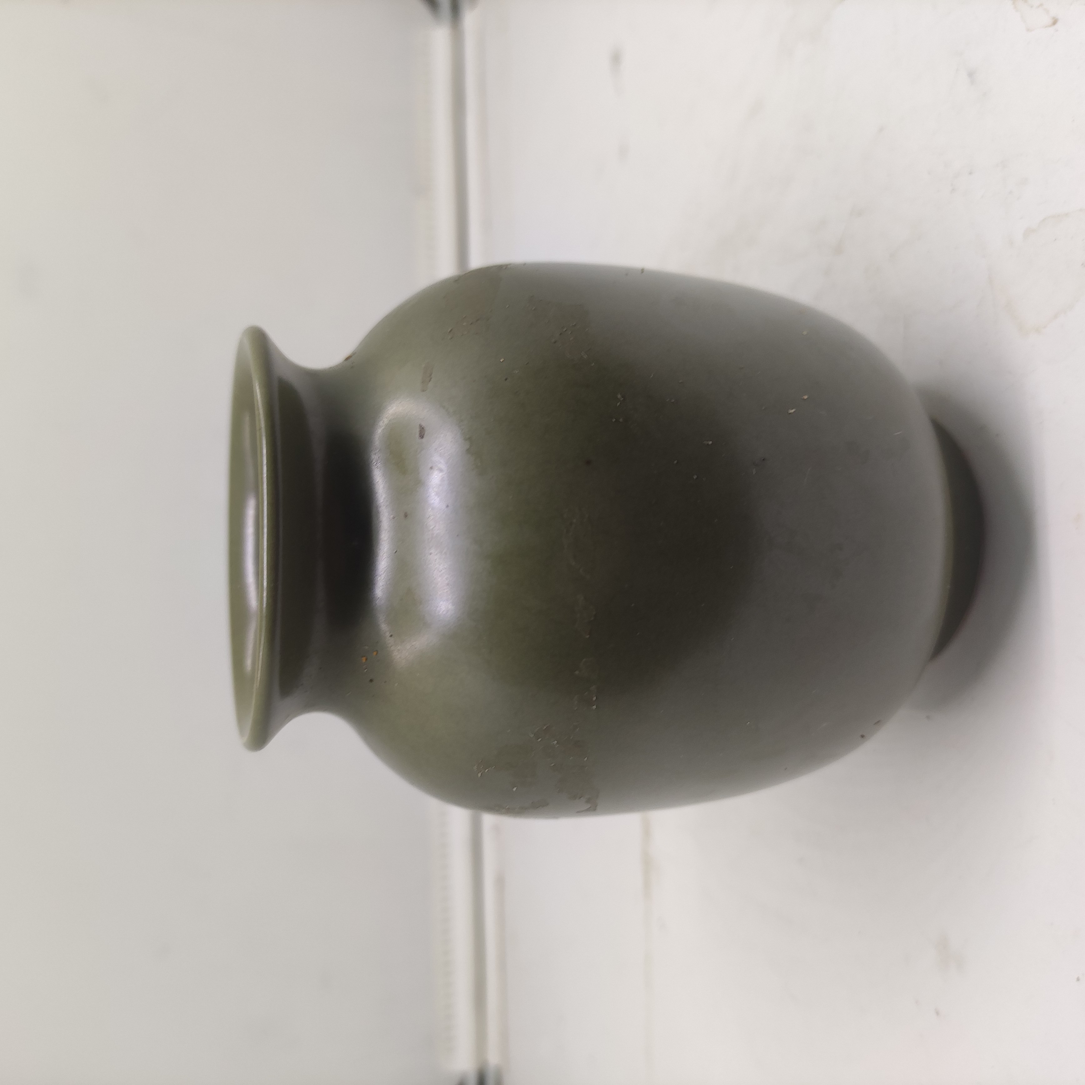 清中期茶叶沫釉灯笼罐