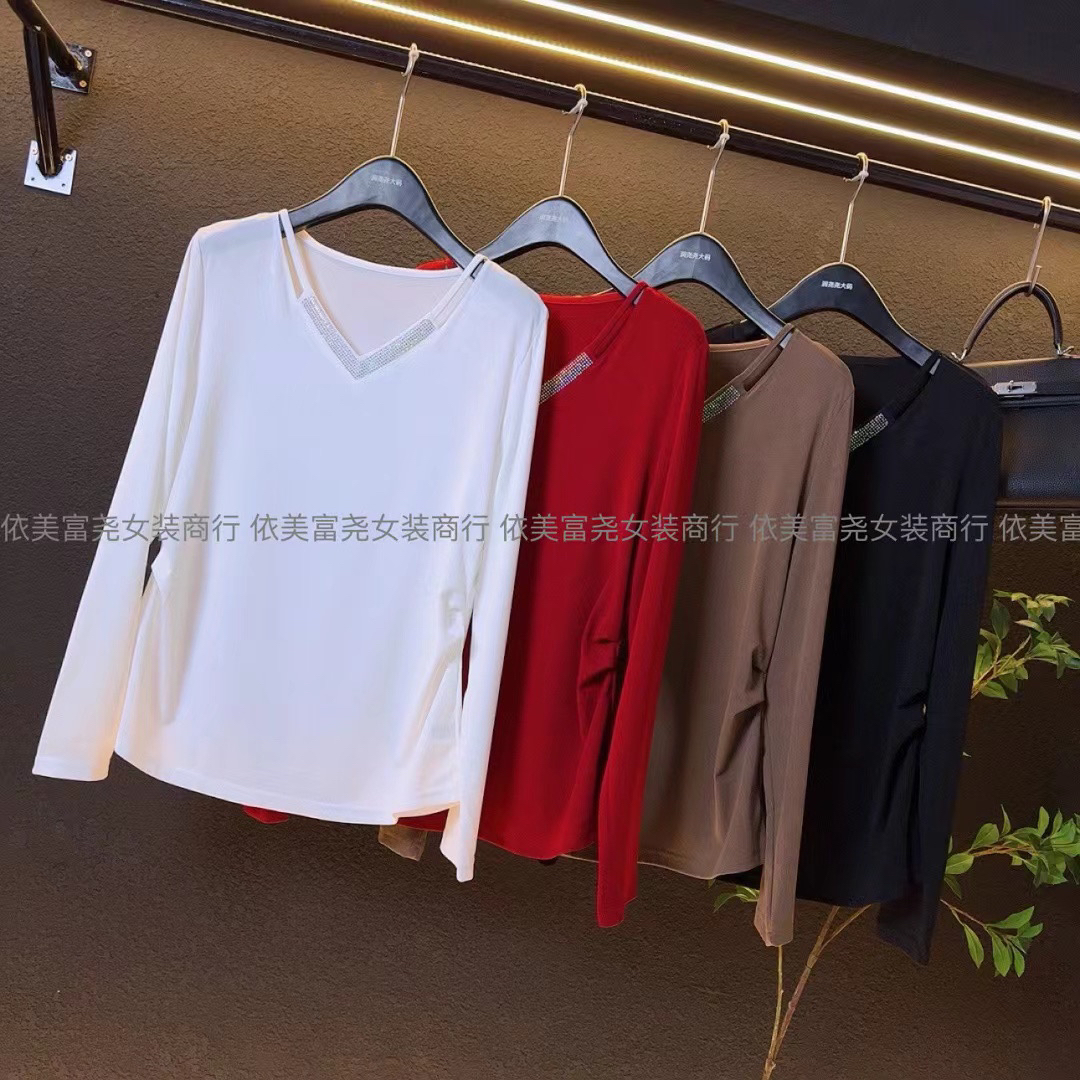 新款百搭洋气v领掐褶重工显瘦上衣/2370