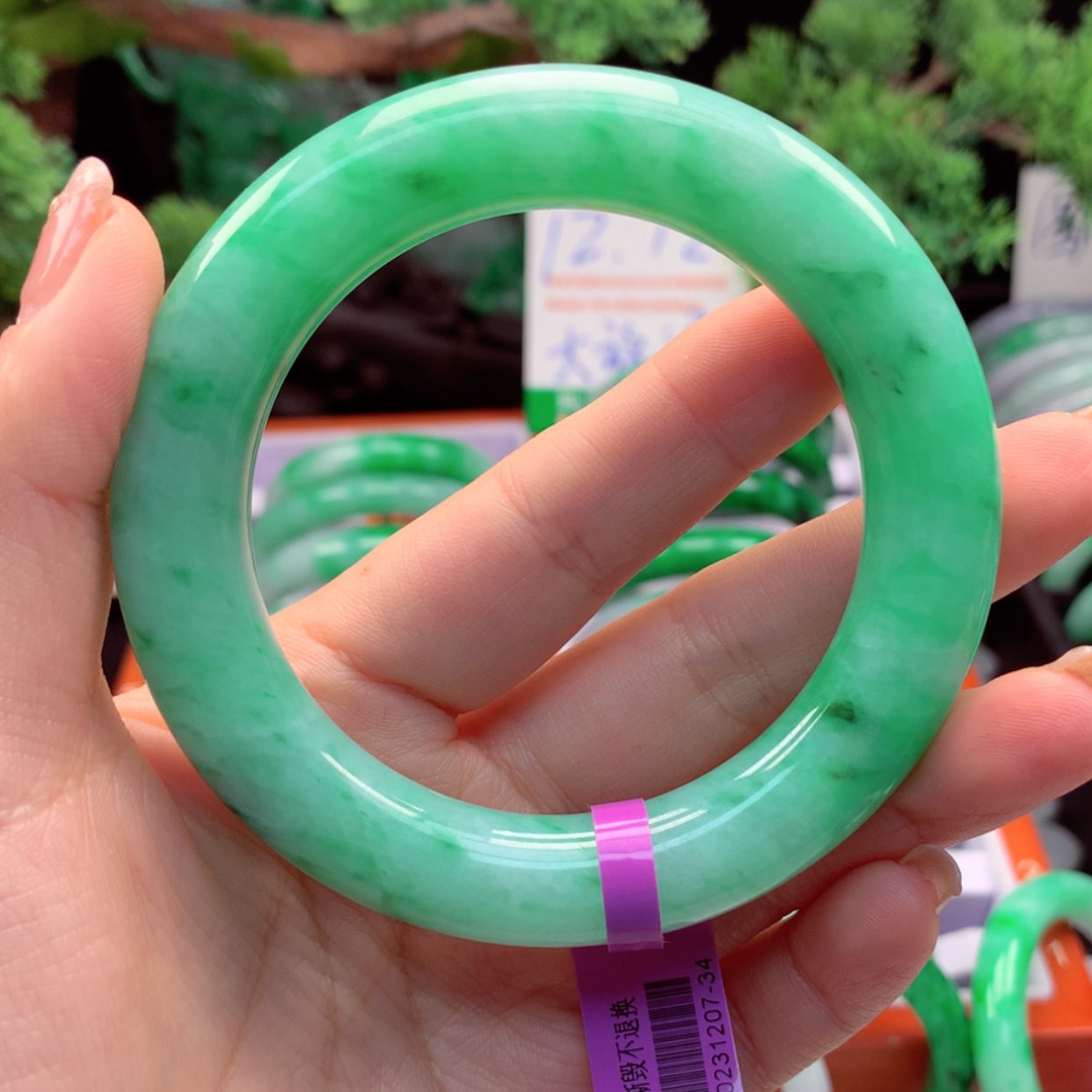 【闪购商品】翡翠手镯未镶嵌国**安