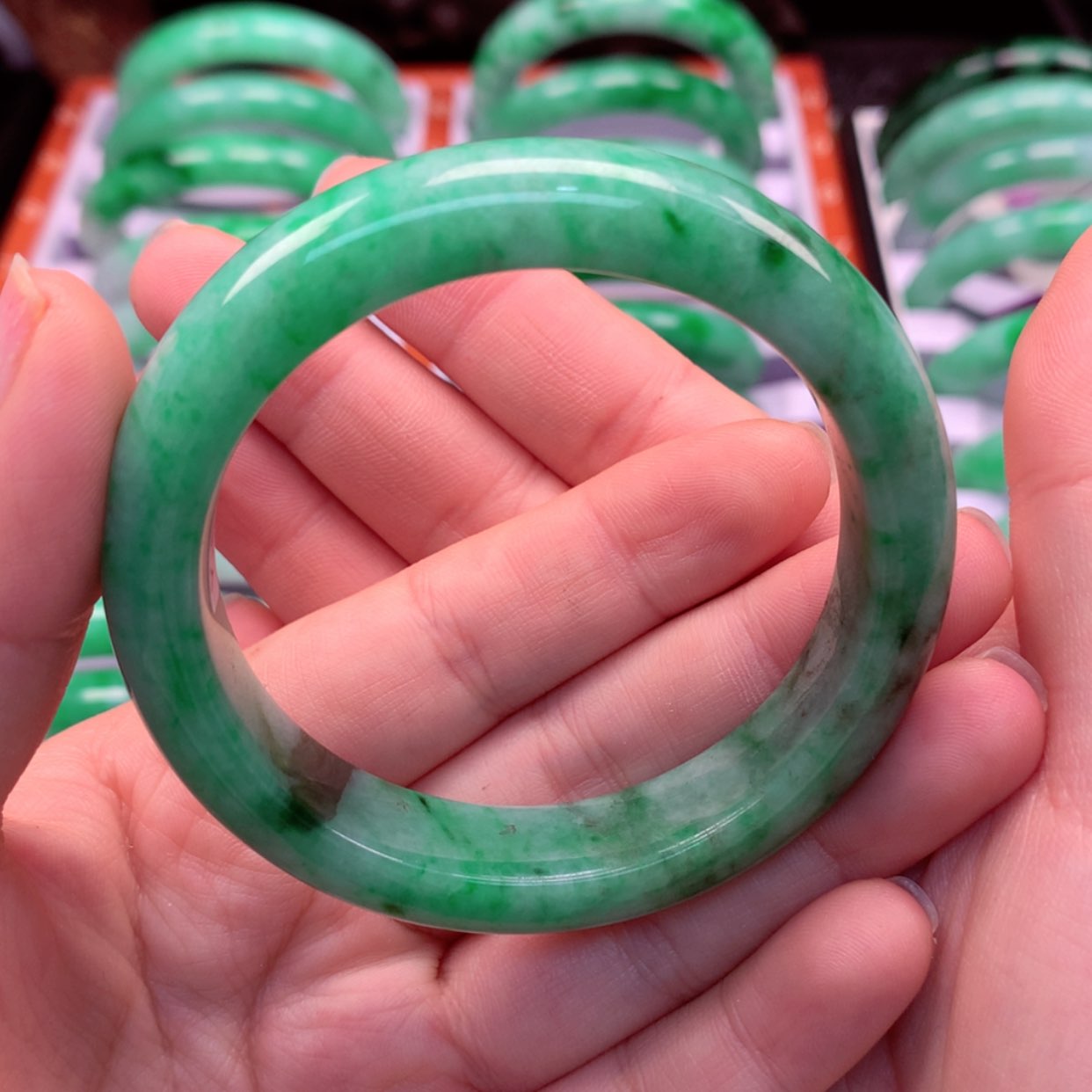 【闪购商品】翡翠手镯未镶嵌