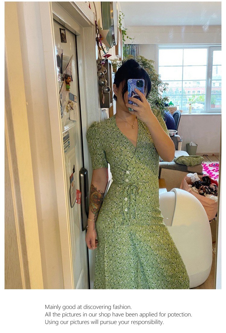 碎花V领法式复古茶歇桔梗短袖女装连衣裙