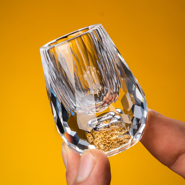 家用白酒杯饭店小酒杯一口杯子弹杯小号酒盅高脚杯单只无铅中式