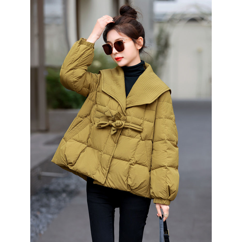 羽绒服女短款2023年新款冬季宽松时尚大翻领洋气小个子棉衣外套