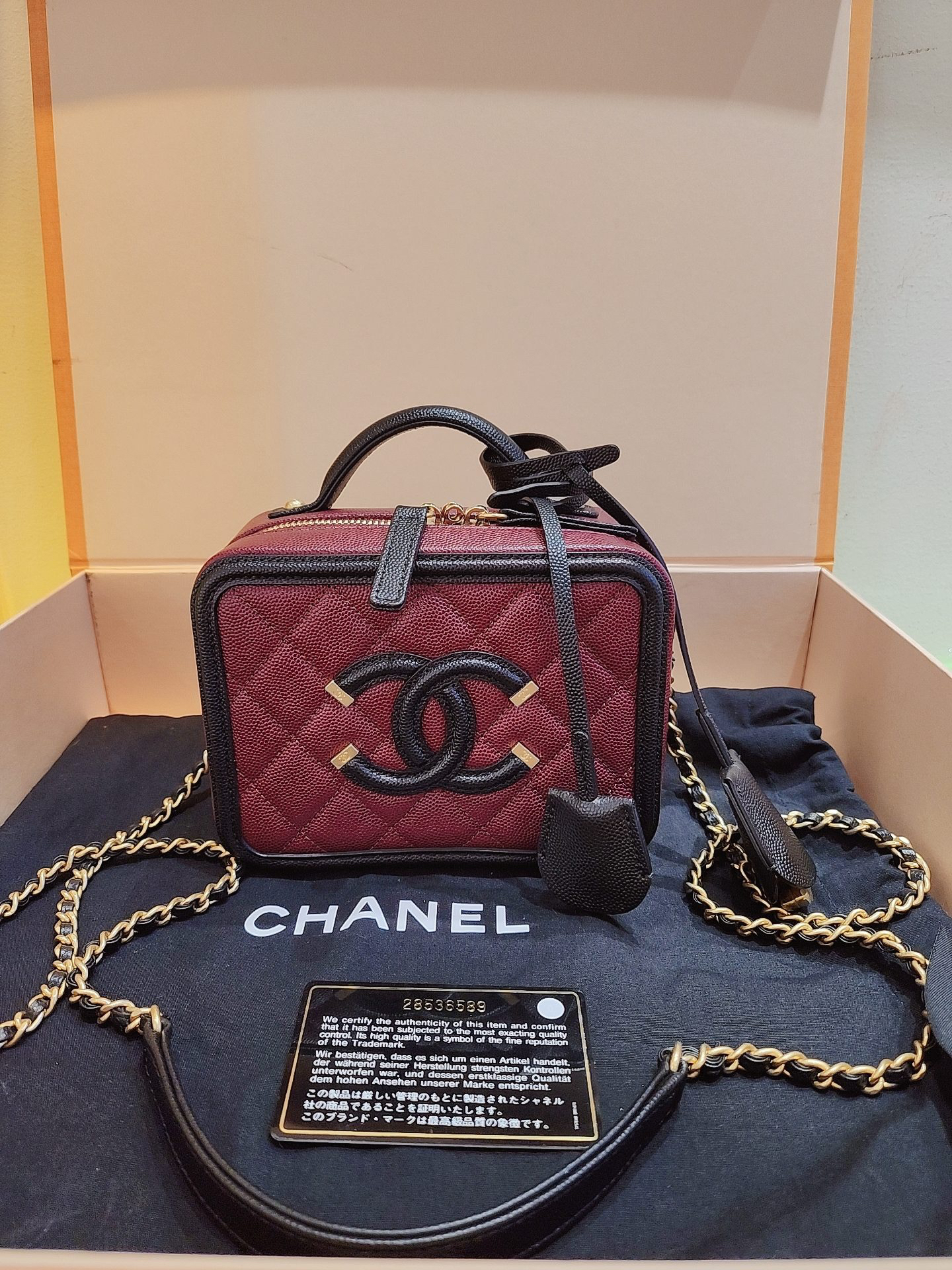 99新 Chanel/香奈儿 vanity case荔枝皮相机包小号 黑拼酒红 28开