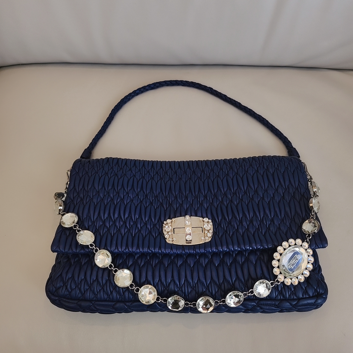 95新 MIU MIU/缪缪 95新 MIU MIU 宝石链条包法棍包蓝色时尚肩包
