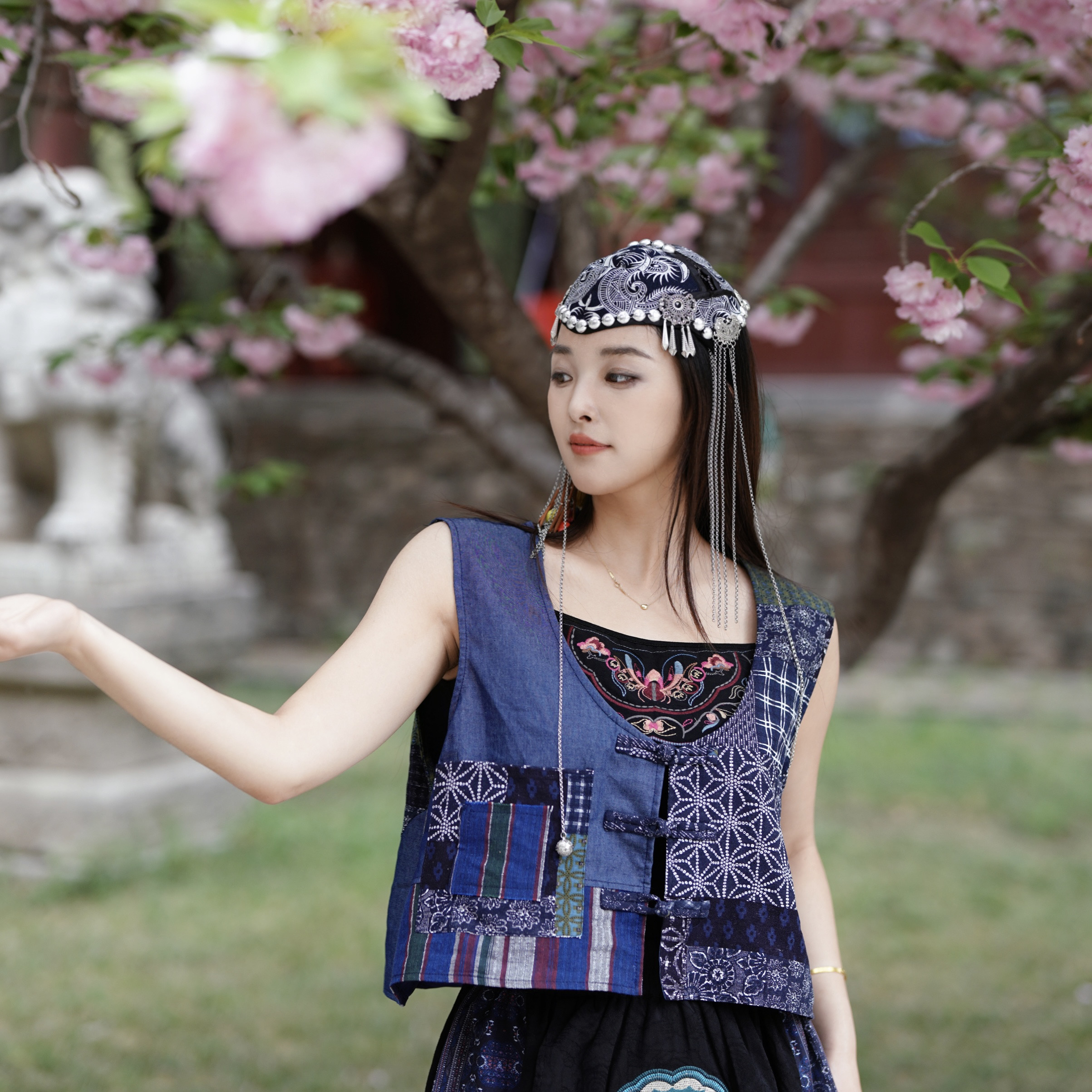 【旧爱马甲】民族风拼接马夹新款洋气复古外搭时尚短款宽松马甲6940