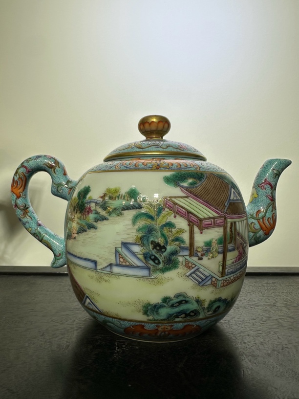 瓷器摆件纯手工粉彩人物满工凤尾草壶