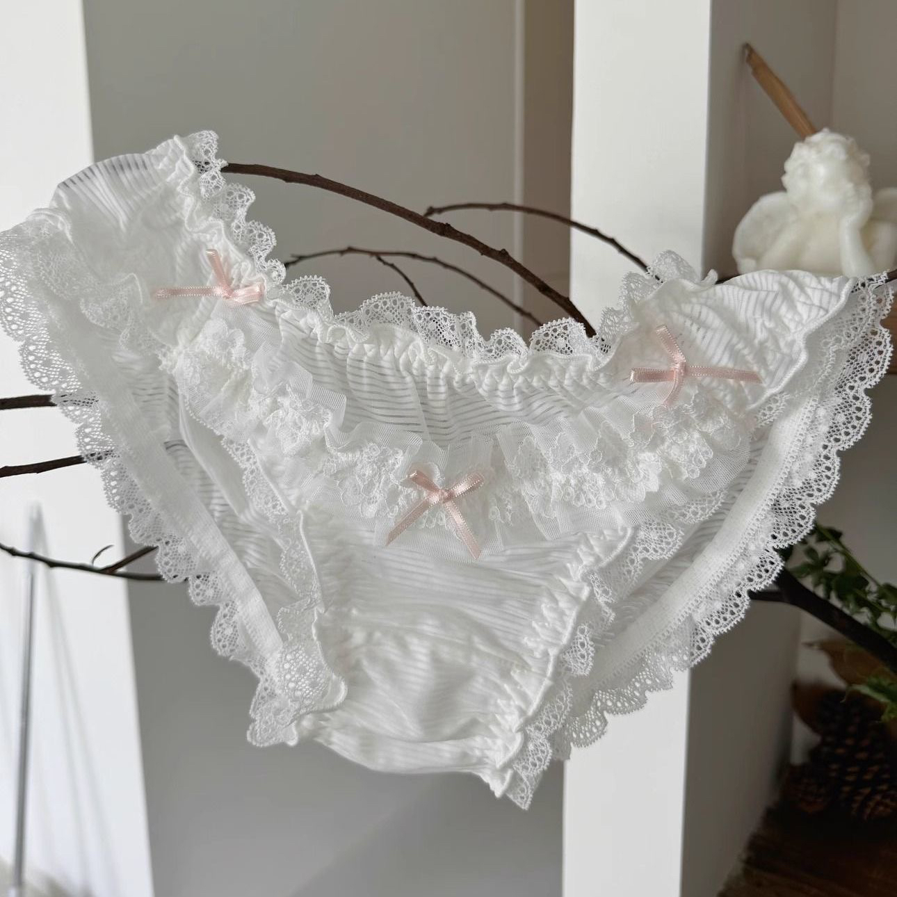 日系洛丽塔仙气蕾丝花边纯欲性感甜美少女内裤冰丝透气舒适三角裤