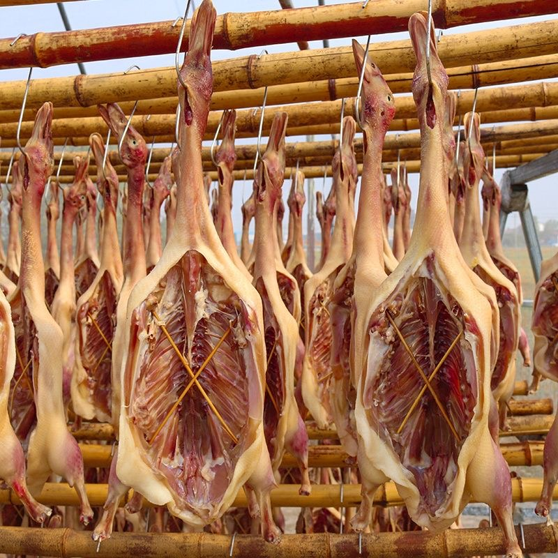 湖南邵阳农家特产风吹鸭腊鱼传统营养工艺食用储存冷藏