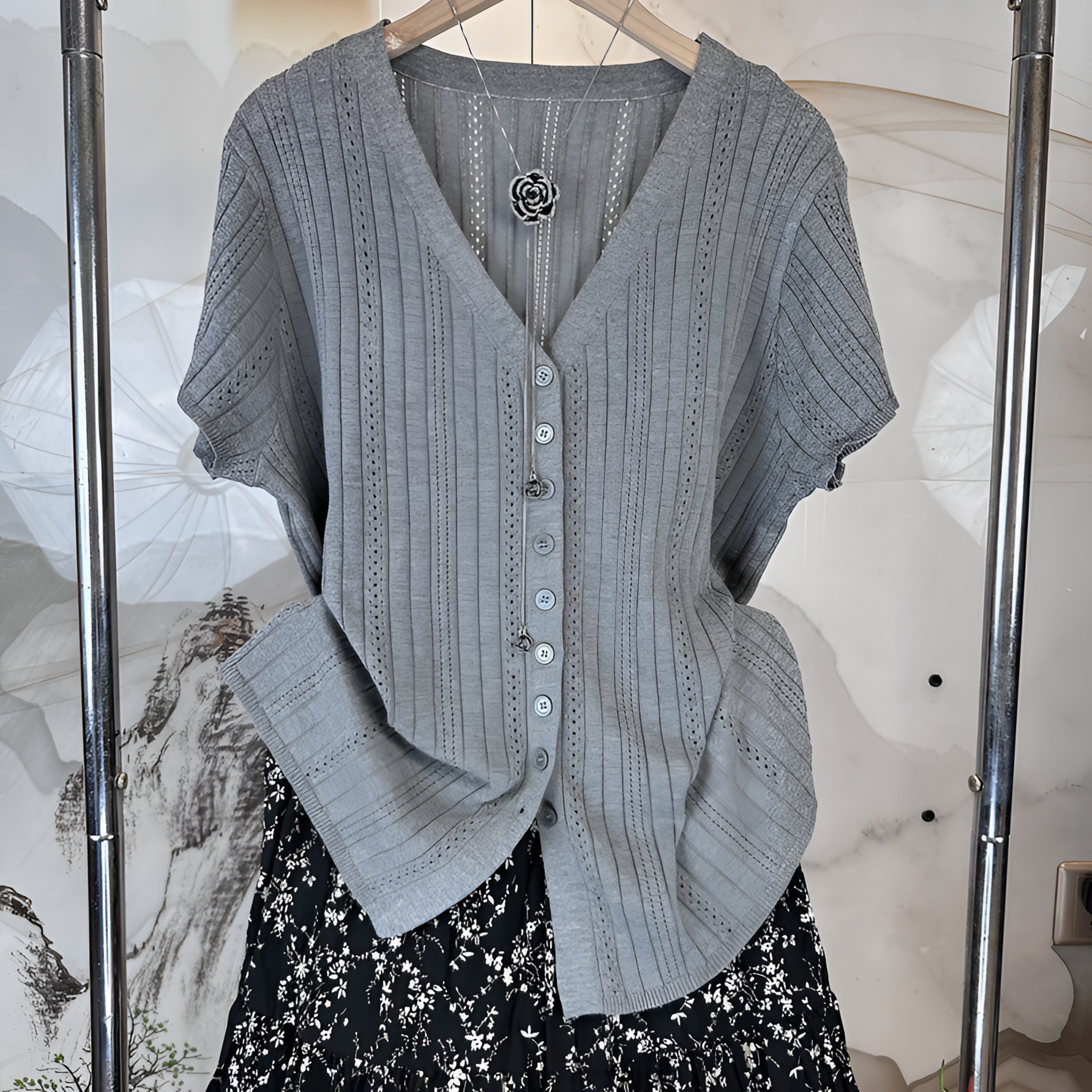 387大码短袖冰爽针织开衫宽松简约时尚爆款网红洋气炸街大朗毛衣