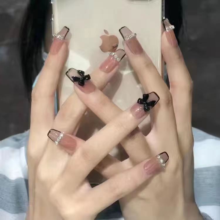 纤酷美甲之指尖慢吸猫眼