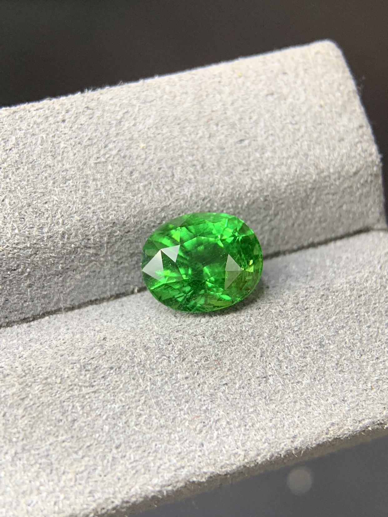 11.11精品福利天然坦桑尼亚沙弗莱卡扎尼绿吉尔德证书2.5ct大台面