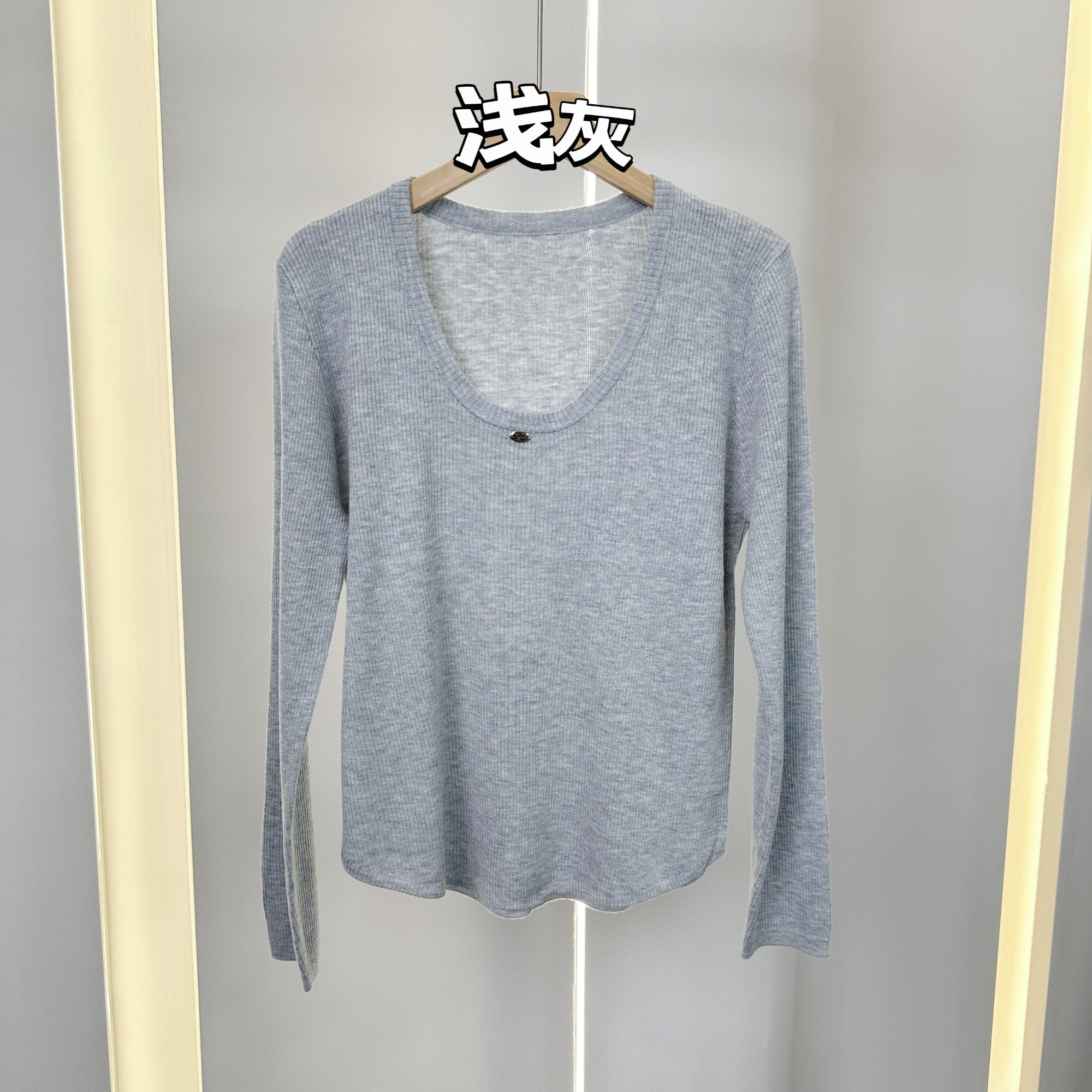 【6877-mdd】大圆领贝壳扣长袖针织衫秋季时尚显瘦百搭可内搭